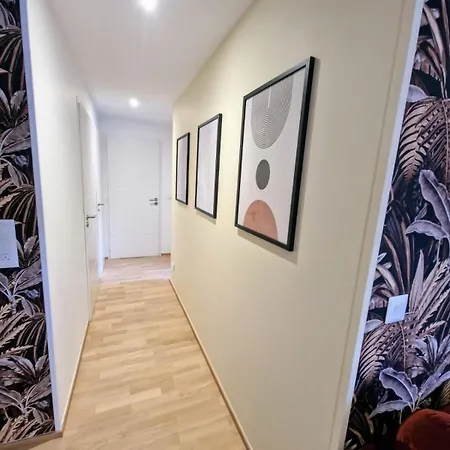 Apartment T3 Spacieux, Proche Du Et Du Grand Port Avec Garage *